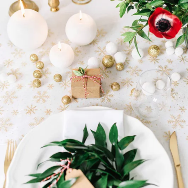 Dekobeispiel mit Bäckergarn Rot-Weiss - 50m - Partydeco