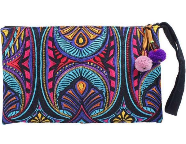 TRIBAL Clutch